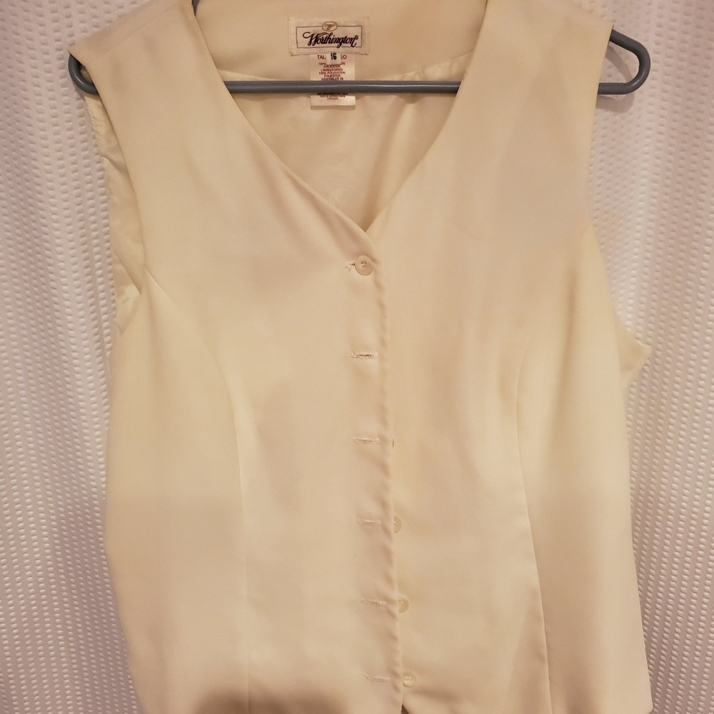 Worthington cream colored vest